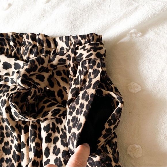 zara paper bag leopard print shorts - Picture 6 of 8